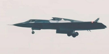 Последний полет китайского истребителя J-36 раскрыл новые детали конструкции (фото)