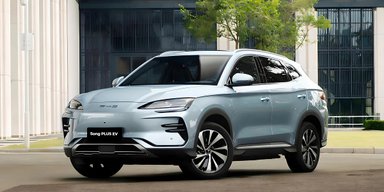 Какие цвета автомобилей выбирали украинцы в 2025 году (фото)