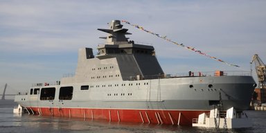 В РФ на параде покажут ледокол "Иван Папанин", вооруженного ракетами "Калибр", — эксперты