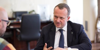 Министр экологии Остап Семерак о борьбе с вырубкой леса и копателями янтаря