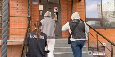 Прославляли РФ: полиция задержала двух одесситок за пропаганду в соцсетях (фото, видео)