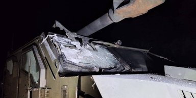 Украинская САУ "Богдана" выдержала удар российского "Ланцета", — соцсети (видео, фото)