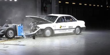 Эволюция безопасности: 30-летний Mitsubishi испытали в современном краш-тесте (видео)