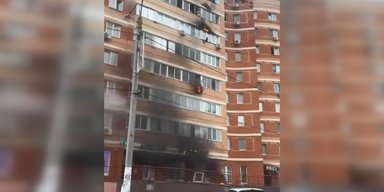 Москву атаковали дроны: пожар в многоэтажке с 1-го по 9-й этаж, дымится завод (видео)