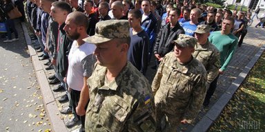 Запит на справедливість. Чому військкоми можуть не доїхати до фронту