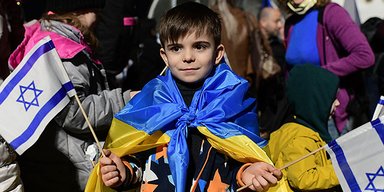 Через Румынию: из Израиля вылетел третий эвакуационный рейс с украинцами