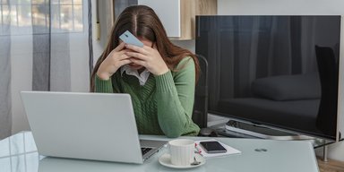 Українці ще не отримали Нацкешбек за серпень: чому виплати не надходять на картки