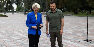 У нее был секретный чат с Зеленским: в отношении Урсулы фон дер Ляйен начали расследование