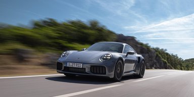 Более 700 сил и 2,5 с до сотни: представлен самый мощный Porsche 911 в истории (видео)