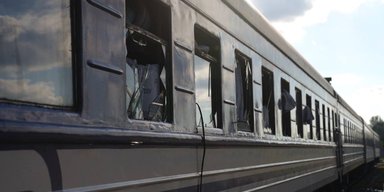 ЗС РФ дронами атакували залізничний вокзал у Сумах: пошкоджено поїзд "УЗ" (фото)