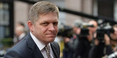 "Как под копирку": Роберт Фицо сравнил покушения на себя и на Дональда Трампа (фото)