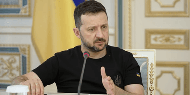 "Мы бережем своих людей": на одного украинца гибнет шесть россиян, — Зеленский (видео)
