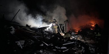 РФ атакувала Дніпро та Запоріжжя: є руйнування та постраждалі, виникли пожежі (фото)