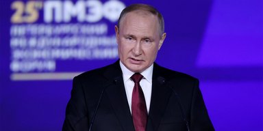 "Не погроза": РФ патрулюватиме небо над Чорним морем літаками з "Кинджалами", — Путін (відео)