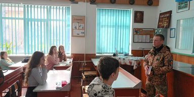На Львовщине работники ТЦК начали посещать школы с агитациями (фото)