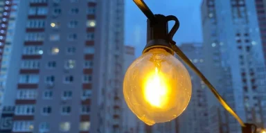 Світла не буде до 9 годин на добу: графіки відключень електроенергії на 7 жовтня (інфографіка)