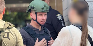"Був у бігах": дружина чоловіка, що стріляв у "МакДональдзі" в Черкасах, пояснила ЗМІ його мотиви