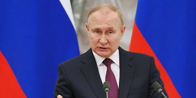 Воєнний стан Путіна. Що буде з українцями на тимчасово окупованих територіях