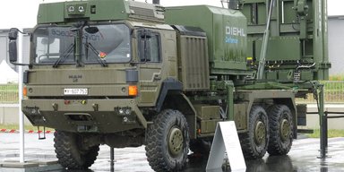 "Зітхнуть із полегшенням": в Україну прибула додаткова установка ППО IRIS-T, що це означає