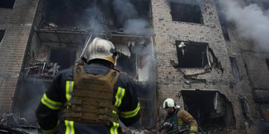 Ракетний удар по Києву: пошкоджено будинки, є загибла та десятки поранених (фото, відео)
