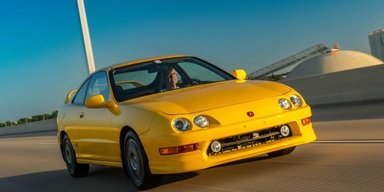 Дорога капсула часу: 24-річне купе від Honda продали за ціною Porsche 911 Turbo (фото)