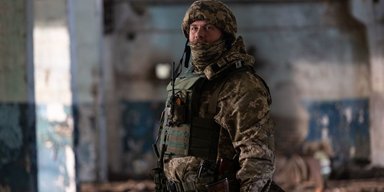 "Було психологічно важко": зірка "Чорного ворона" вистрілив у колегу по знімальному майданчику