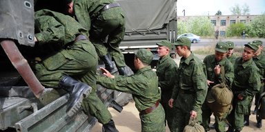 Порушили слова Путіна: у Росії строковиків готують до відправлення в Курську область