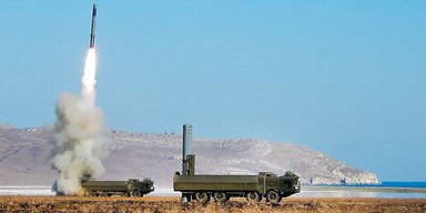 Может ли стать противокорабельная "Циркон" ядерной ракетой наземного базирования, — эксперты
