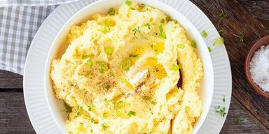 Картофельное пюре с сыром и чесноком: рецепт любимого блюда с новым вкусом