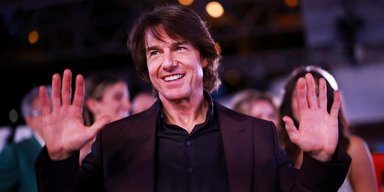 63-річний Том Круз розірвав роман з акторкою, молодшою на 26 років: жінку помітили у компанії іншої зірки (фото)