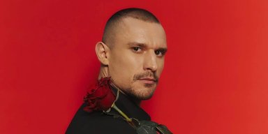 Холостяк Тарас Цимбалюк показав, який вигляд мав у дитинстві (фото)