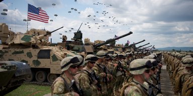 Пехота и бронетехника: США рассматривают отправку на Ближний Восток еще 10 тысяч солдат, — WSJ