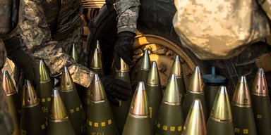 Эффективней чем обычные: Киев отчитался перед США о применении кассетных боеприпасов, — CNN