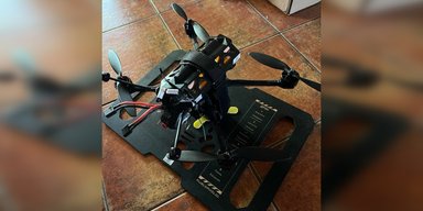 Майже диверсія: Міноборони знову закупило FPV-дрони "Фенікс", небезпечні для бійців, — волонтер (фото)