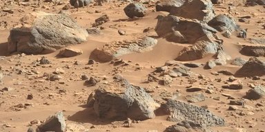 Марсохід NASA вперше виявив земний мінерал на Марсі: він може містити ознаки життя