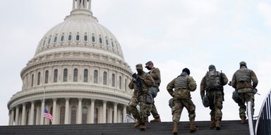 Имел лук и стрелы: возле здания Когресса США в Вашингтоне задержали мужчину с оружием