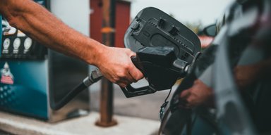 З 1 липня все зміниться: на українських АЗС почнуть продавати бензин зі спиртом