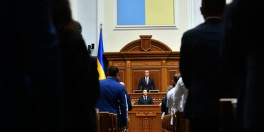 Семейная драма. Отношения Зеленского и старой Рады складывались как у невестки со свекровью