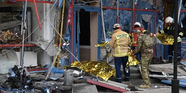 ТЦ в Бєлгороді потрапив під обстріл: багато жертв, серед них діти (фото, відео)