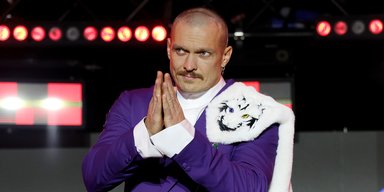 Усик планирует возвращение на ринг: менеджер боксера назвал вероятного соперника