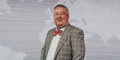 Звинувачували в замаху на вбивство: ведучий "Миколиної погоди" зізнався, що був у вʼязниці (відео)
