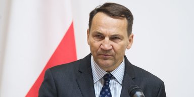 "Припиніть маніпулювати": у Польщі обурилися заявами Келлога про миротворців в Україні