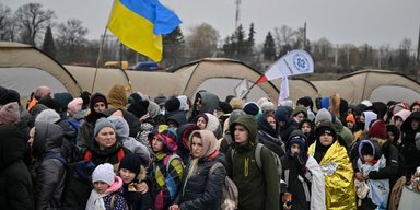 Рожать по 5-7 детей и ждать мигрантов: как можно восстановить население Украины, — мнение эксперта