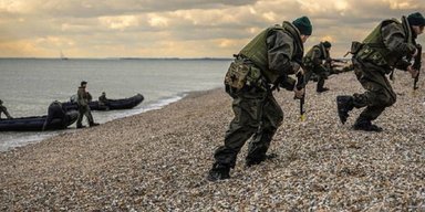 "День урожайний": РФ наступає водним транспортом на Херсонщині, деталі