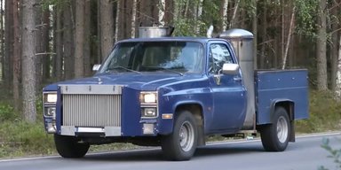 Работает на дровах: уникальный пикап Chevrolet установил рекорд скорости (видео)