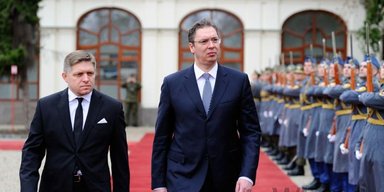 Вучич и Фицо "синхронно" заболели: оба хотели поехать к Путину на парад в честь 9 мая