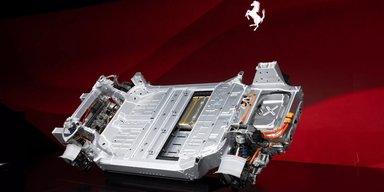1000 сил и 2,5 с до сотни: Ferrari поделилась секретами своего первого электрокара (фото)