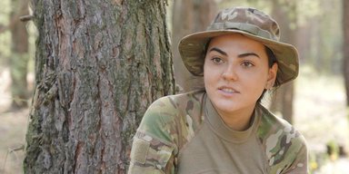 "Сотні еваків щодня": військова розкритикувала главу ОВА через стан доріг на Дніпропетровщині (фото)