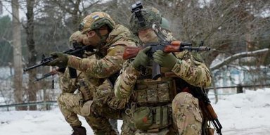 "Не дронами едиными": один воин бригады "Рубеж" остановил вражеский штурм (видео)