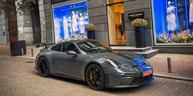 В Киеве появилось новейшее заряженное купе Porsche за 12,7 миллиона (фото)